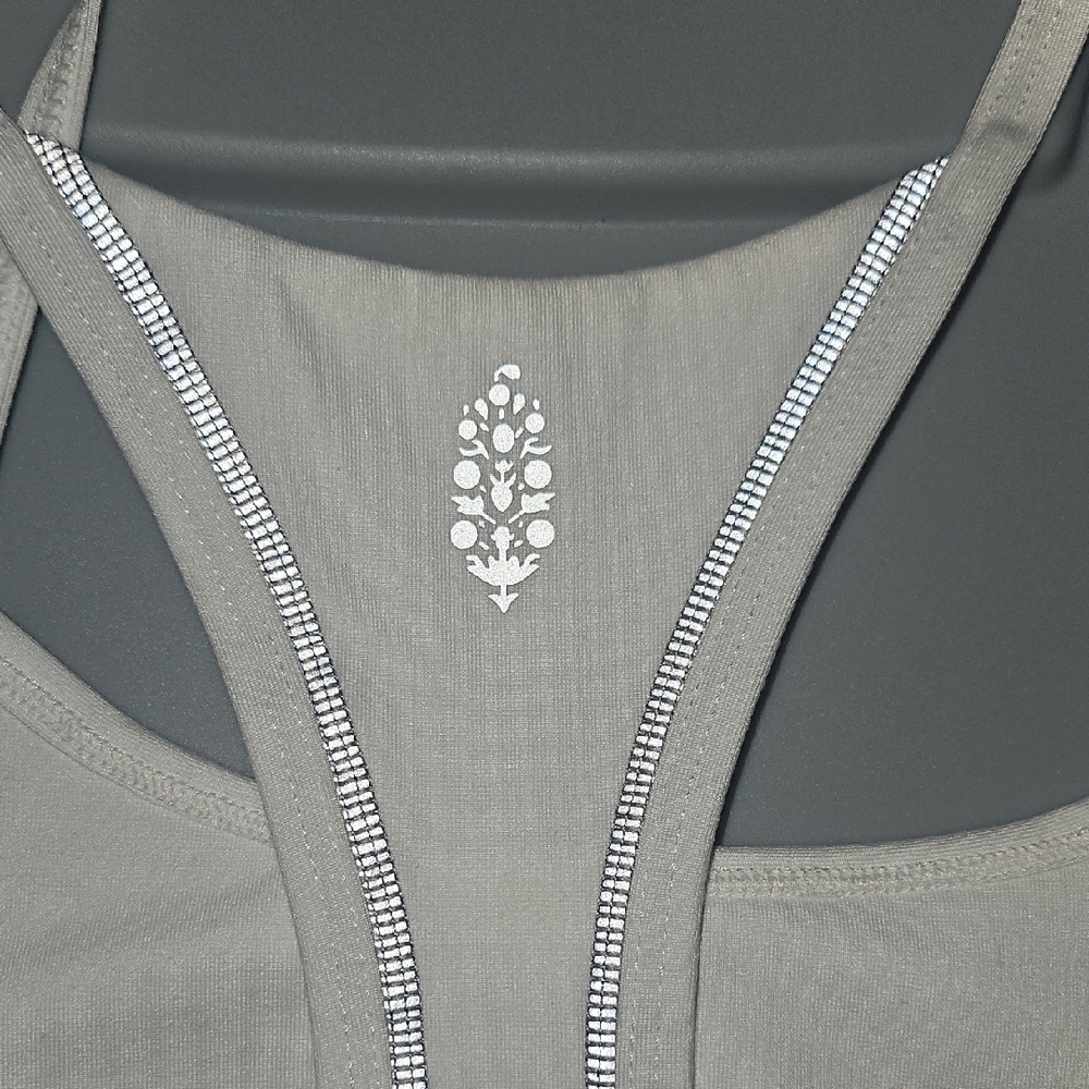 NWT Free People Movement White Sports Bra Size L - Picture 5 of 5